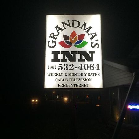 Grandmas Inn トリントン エクステリア 写真